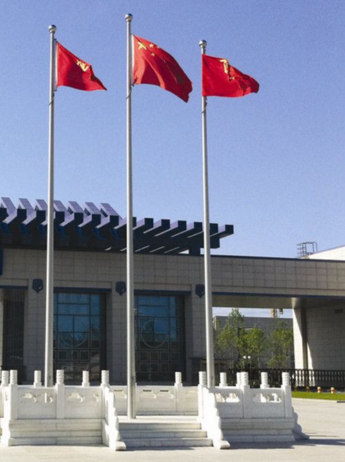 来说说为什么厦门旗杆会呈现歪斜的现象呢